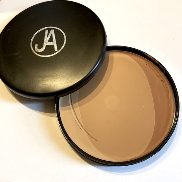 Crème foundation three for all Jerome Alexander - Picture 1 of 3